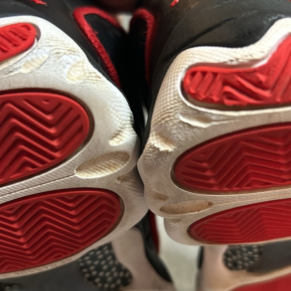 Nike Air Jordan Pro Strong Bred Black University Red DC7911-061 Kids Size 4Y - Picture 12 of 13